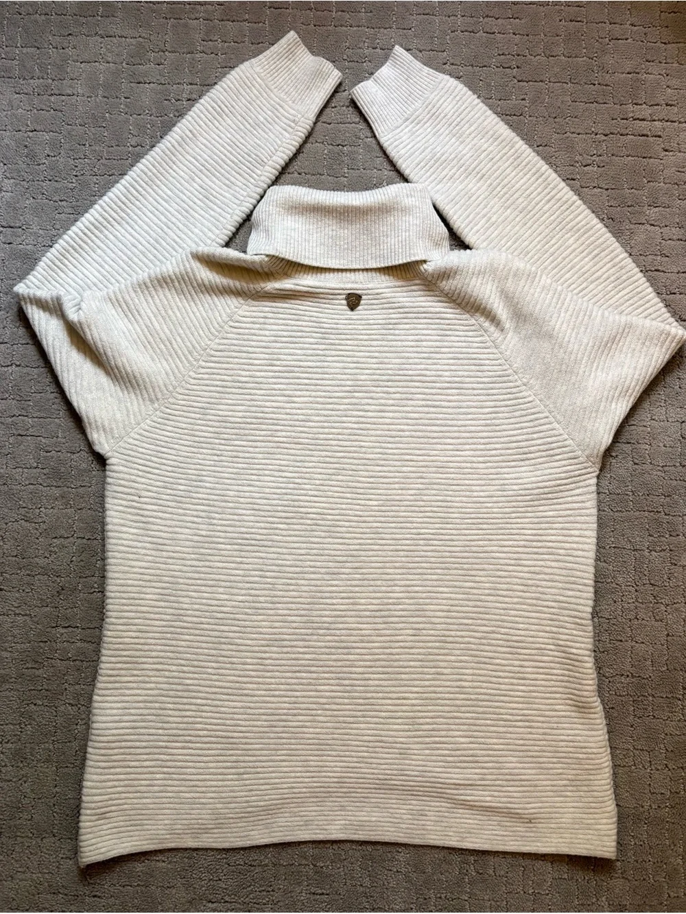 Kuhl Solace Merino Wool Women’s Cream Ribbed Cowl Turtleneck Sweater